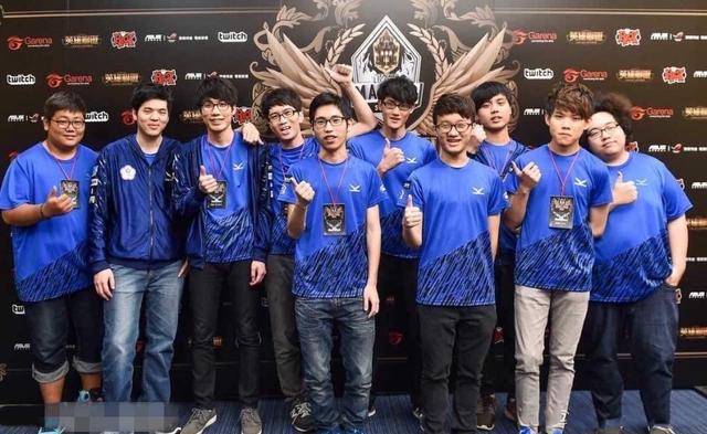 次真诚的挥 次真诚的挥