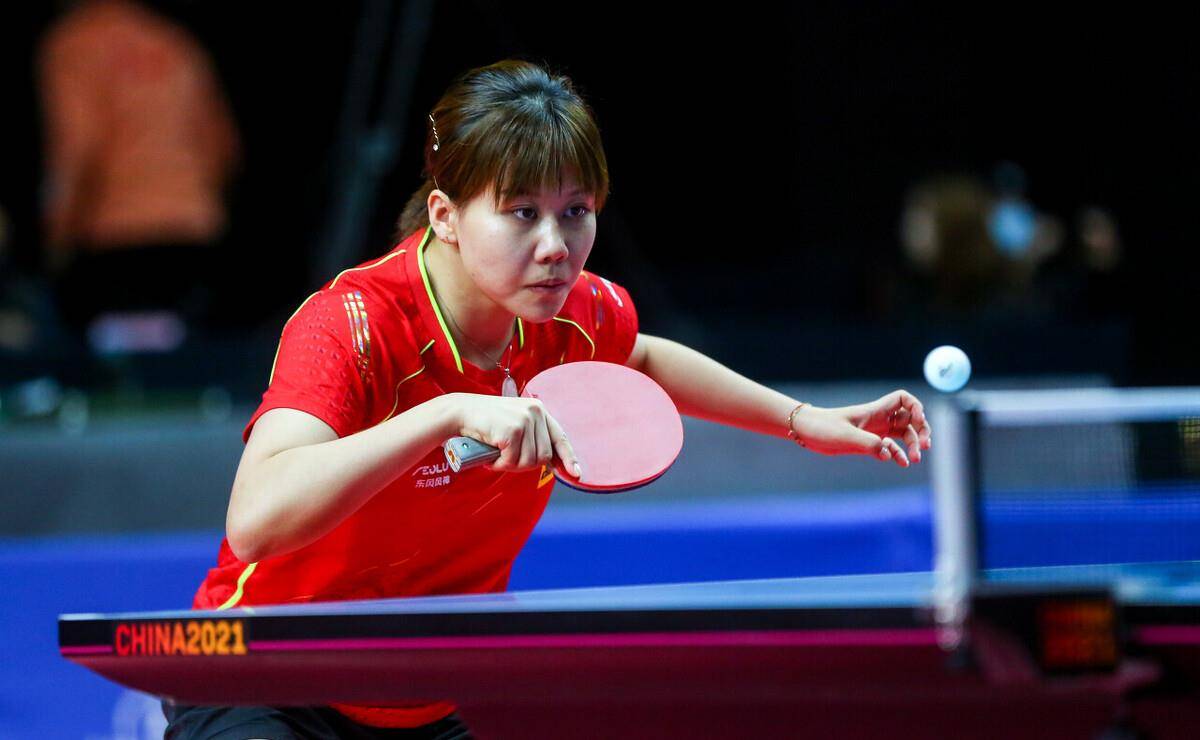 项运动中的 项运动中的