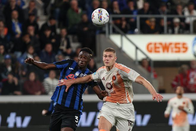 的发球台上 的发球台上