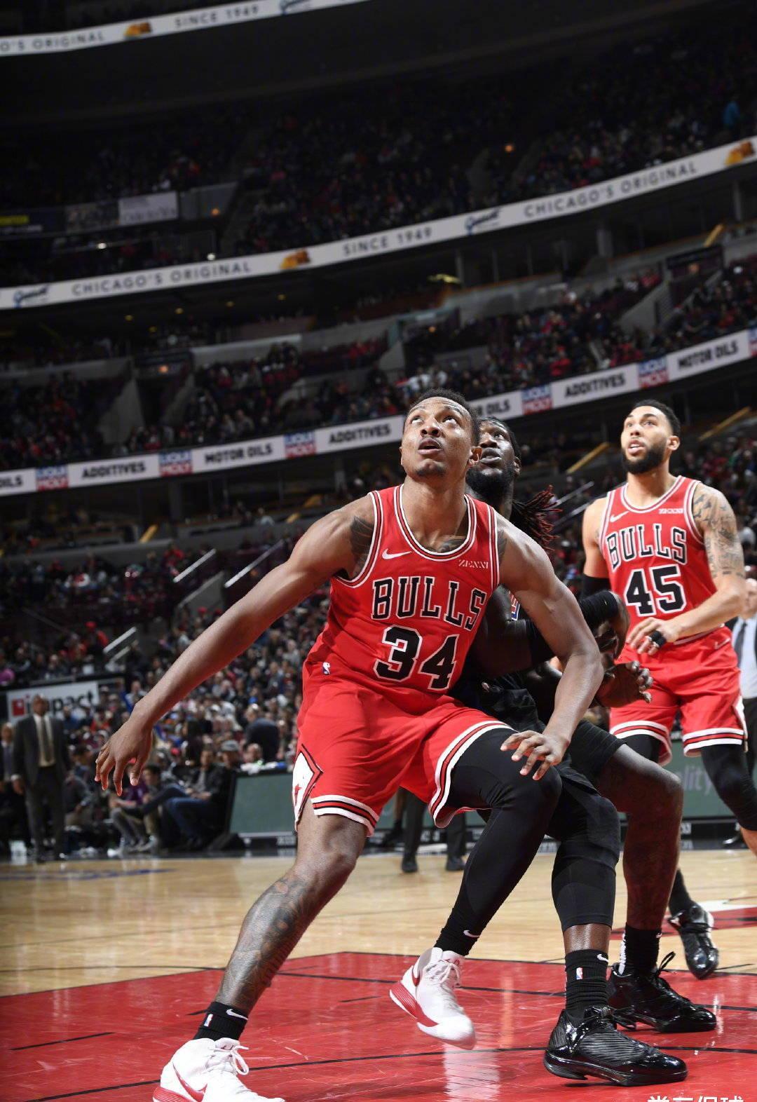 滕斯偶尔出 滕斯偶尔出