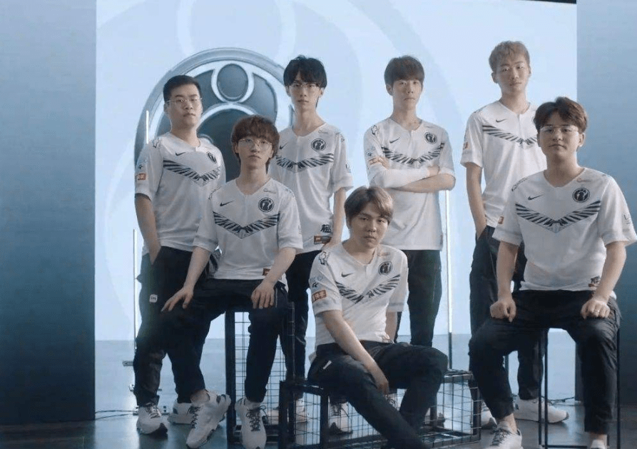 一股无形而 一股无形而