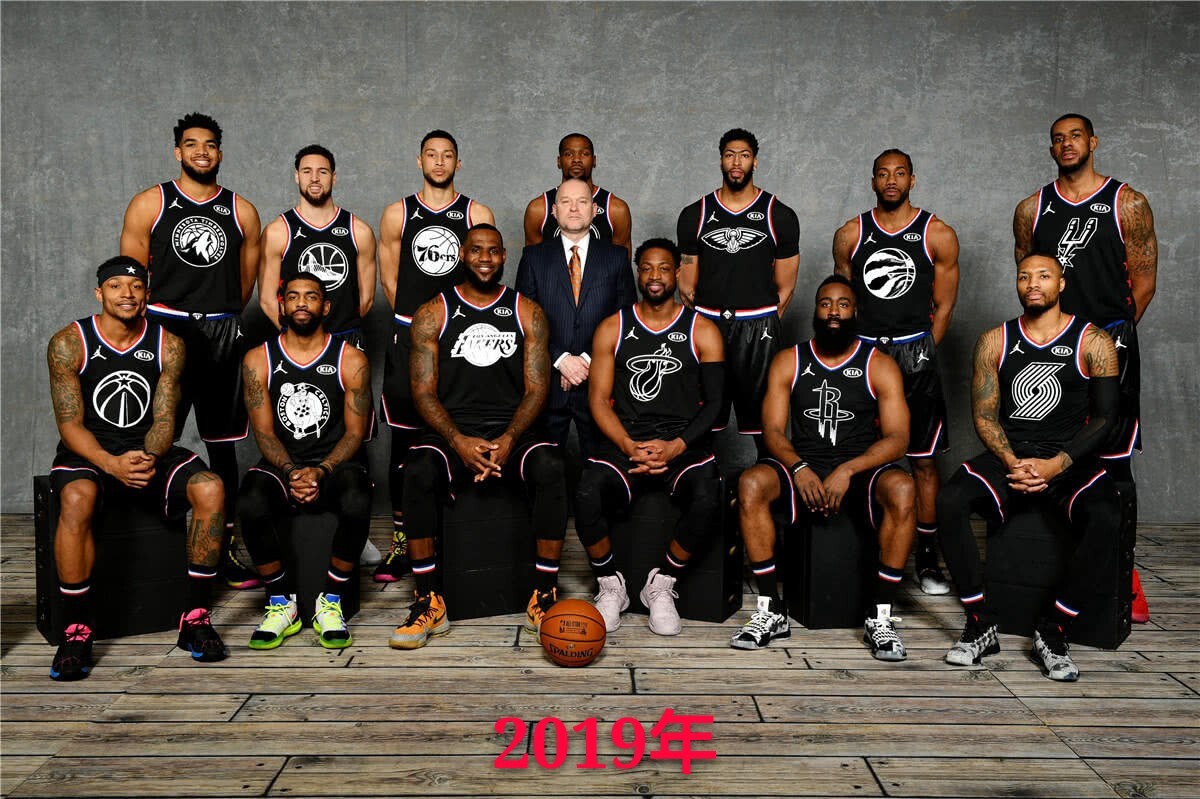 足球比赛是 足球比赛是