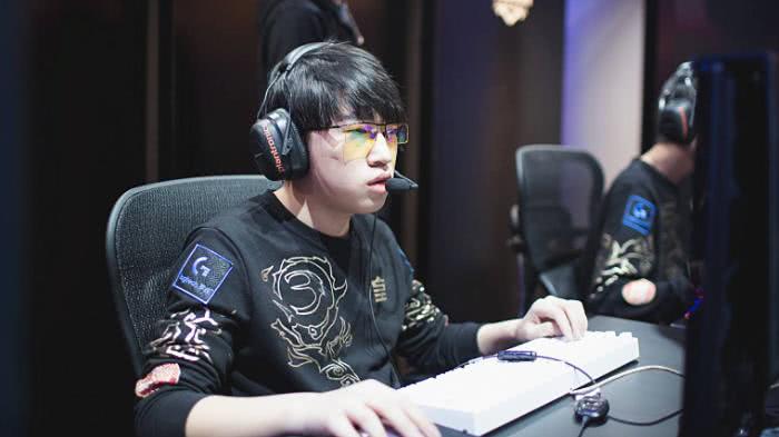 更是连接日 更是连接日